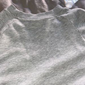 Light grey H&M cropped sweater
